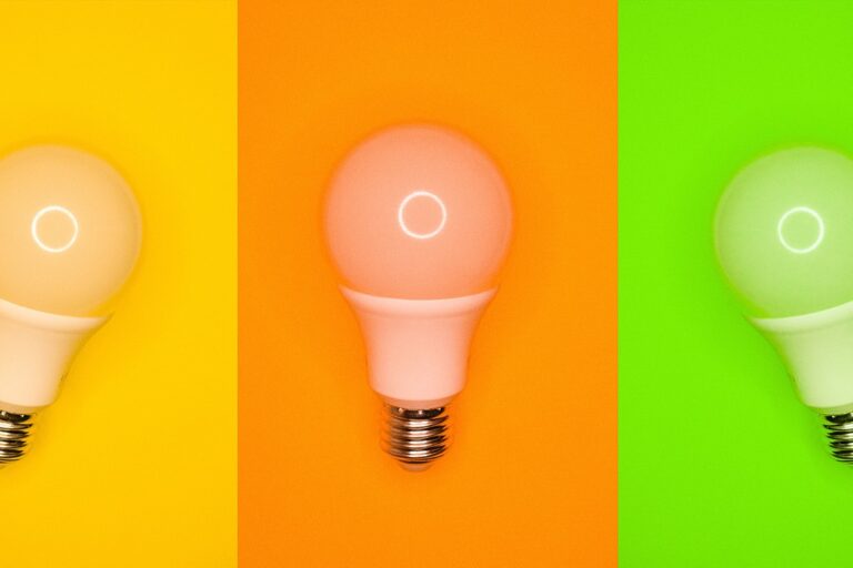 Colorful Lightbulbs to show optimized job description