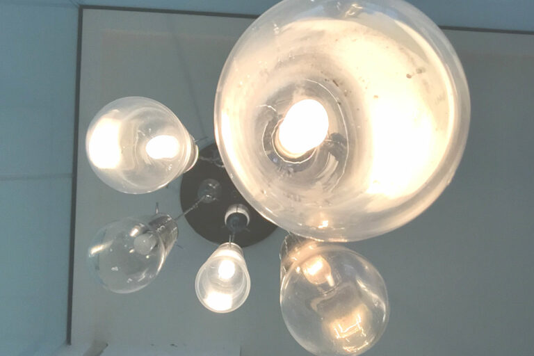 Profiles DC office light bulbs