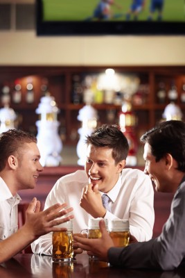 3 men after work in a pub