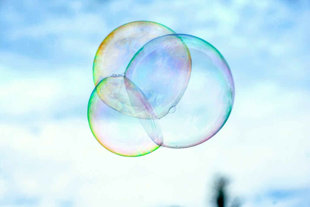 hybrid talent - hiring for cross-functional skills bubbles overlapping showing and conveying cross-functional skills